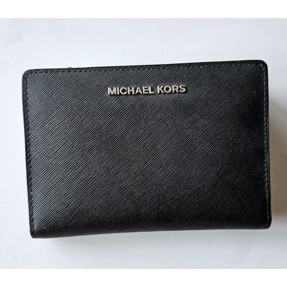Michael Kors Jet Set Saffiano Leather Travel Wallet Removable Card Holder  NEW - Picture 1 of 6